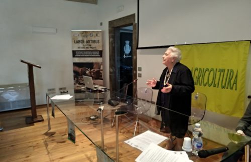 ARTIBUS: Nonna Emma. Io artigiana per i giovani